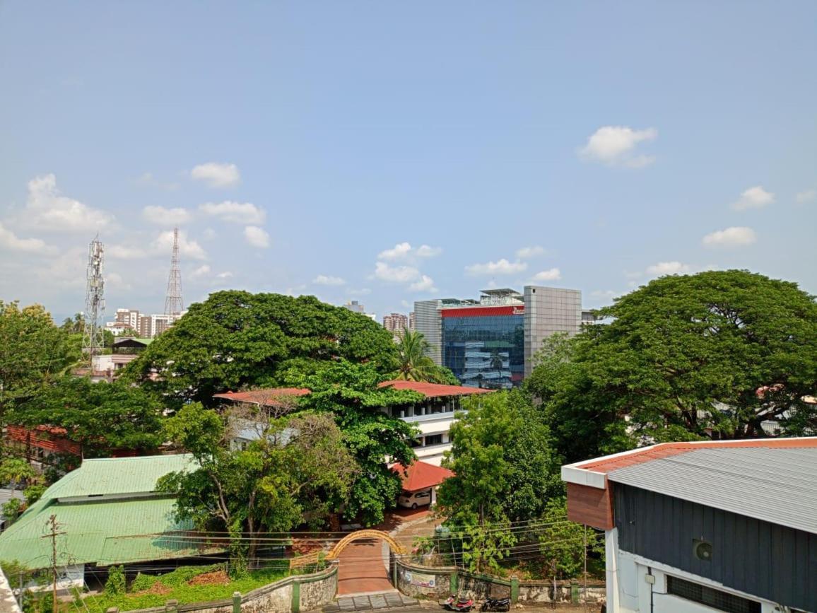 Alite Enclaves Fully Furnished Apartments Thrissur Exterior foto